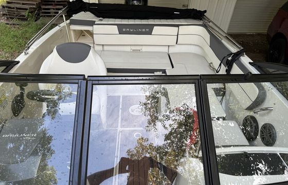 2017 Bayliner VR5 Get On The Lake &amp; GO!