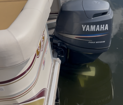 Luxurious 25ft G3 Sun Catcher Pontoon Boat, 12 People, Private Side