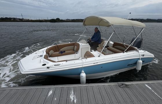 New NauticStar Cruiser: Modern Features, Stunning Style