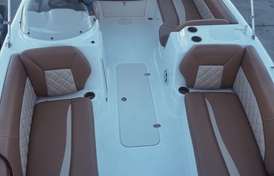New NauticStar Cruiser: Modern Features, Stunning Style