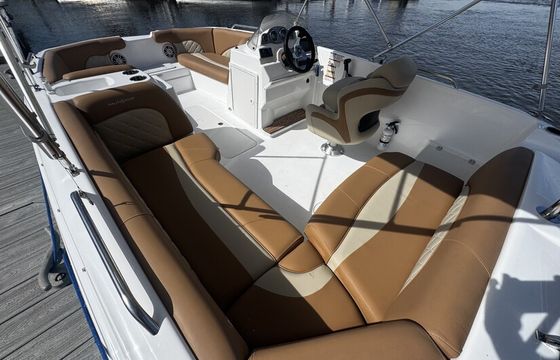 New NauticStar Cruiser: Modern Features, Stunning Style