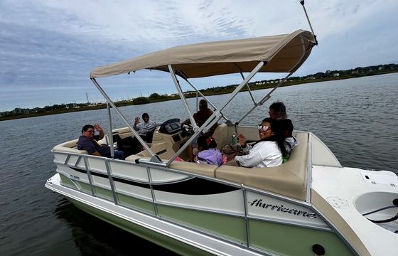 Seafoam Hurricane- Spacious Pontoon Layout &amp; Premium Features