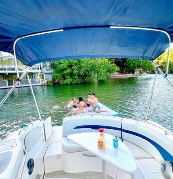 Unforgettable Lake Austin Days! Rent Our Chaparral 243 for Fun in the