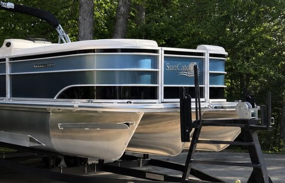 Luxury Pontoon Rental | 10 Guests | Perfect for Family and Fun Vibes