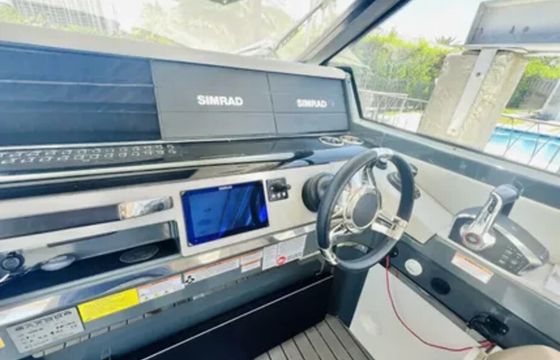 Escape to Lake Erie's Horizon: Charter the Saxdor 400 GTO!