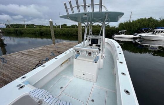 28ft Contender - Captained fishing and snorkeling trips
