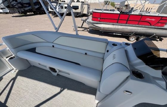 2025 AVALON VENTURE 8525 QL