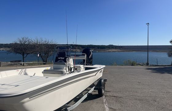 Mako Fish and Picnic Skiff – Dates, Fishing, Exploring Austin