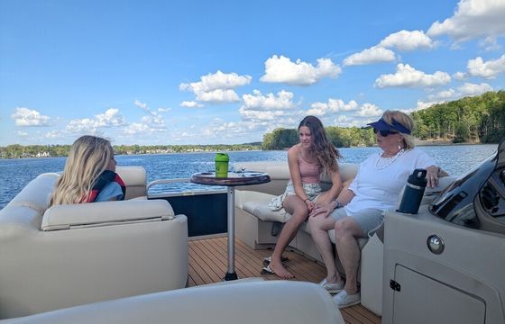 Pontoon Boat. Lake Wylie. No captain. *Gas Included*