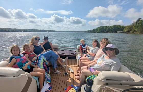 Pontoon Boat. Lake Wylie. No captain. *Gas Included*
