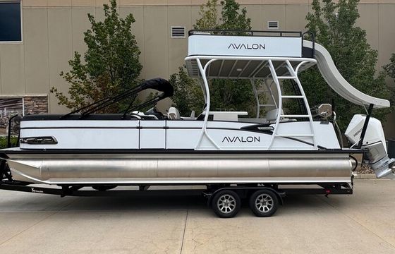 Top Deck w/ Slide Tritoon