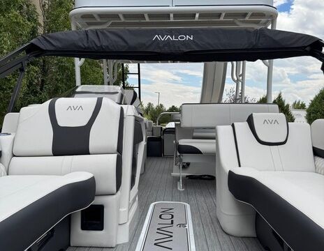 Top Deck w/ Slide Tritoon