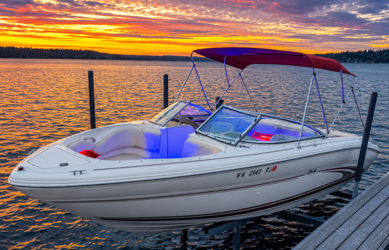 Sunset-Ready 21' Sea Ray — Bluetooth, Bimini, Cruising + Tubing Add