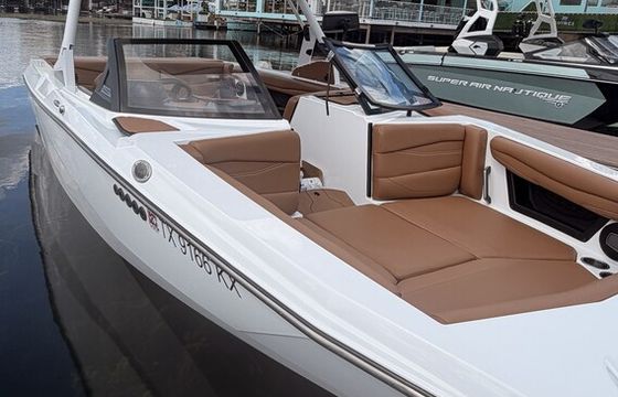 Luxury Lake Austin Experience | Axis A225