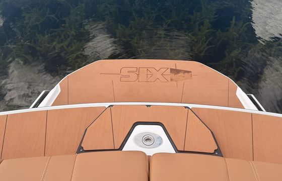 Luxury Lake Austin Experience | Axis A225