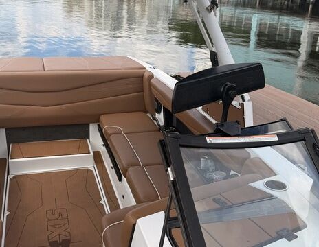 Luxury Lake Austin Experience | Axis A225