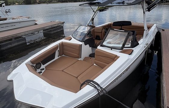Luxury Lake Austin Experience | Axis A225
