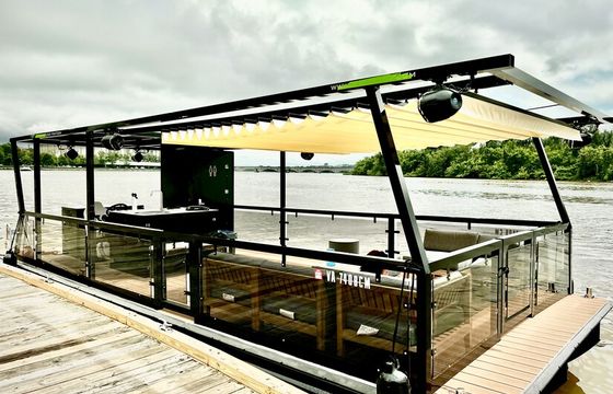 New Privé DC largest pontoon boat