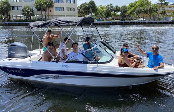 Best price in town, Rinker QX18 18' 8 ppl. 115HP in HOLLYWOOD