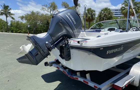 Best price in town, Rinker QX18 18' 8 ppl. 115HP in HOLLYWOOD
