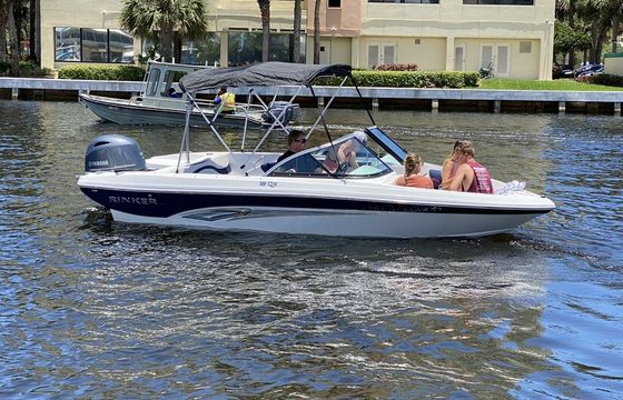 Best price in town, Rinker QX18 18' 8 ppl. 115HP in HOLLYWOOD