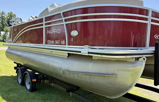Beautiful Family Recreation and Fishing - Harris Pontoon Boat