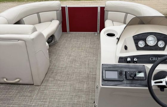Beautiful Family Recreation and Fishing - Harris Pontoon Boat