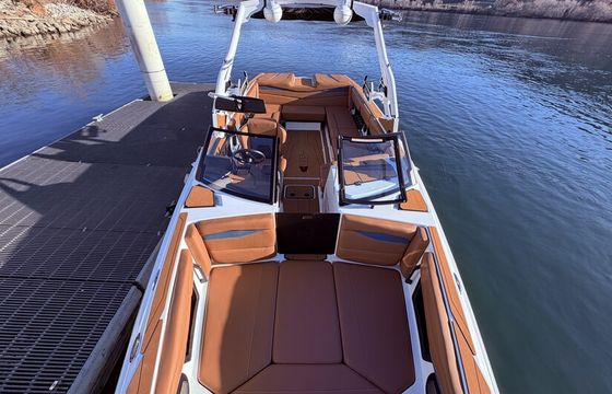 2026 Axis A245 Ultimate Surfboat