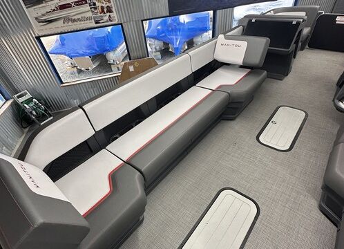 2024 Manitou Cruise Switchback 22 Max Pontoon *Private Side Only*