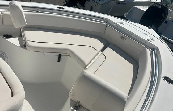 21 foot sea hunt fishing boat / center console
