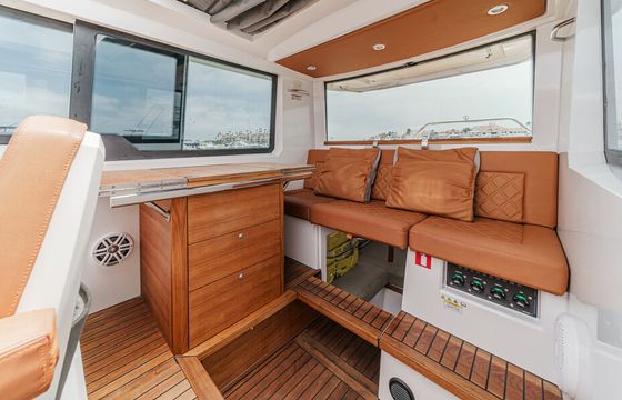 Sonder | Modern Axopar 37 Yacht for Celebrations and Charters