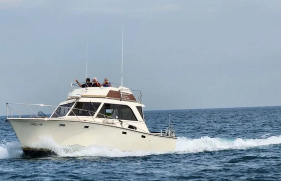 Catch Big Fish on Lake Michigan – 36' Private Fishing Charter!