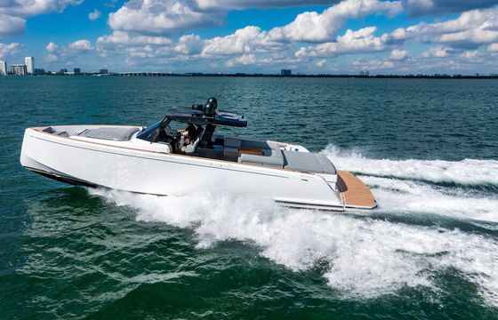 50' Pardo - SLEEK, STYLISH, LUXURY