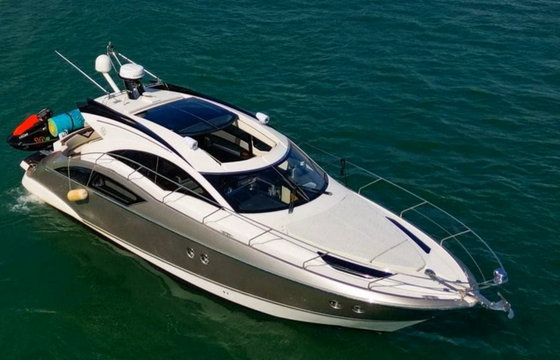 Luxury Marquis 45ft Long Yacht in Miami!!!!!