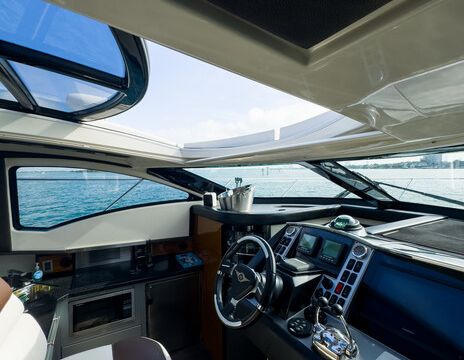 Luxury Marquis 45ft Long Yacht in Miami!!!!!