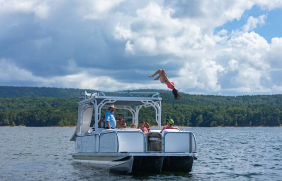 Aloha 26 Sundeck with Slide – Hidden Cove