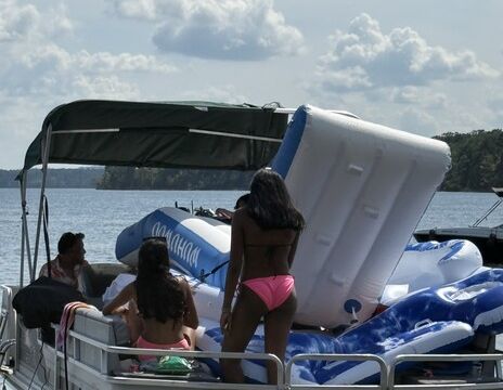 25 ft Party Barge with optional grill ready for your next gathering!