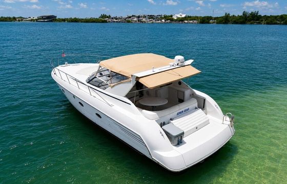 Luxury Yacht 48ft Trojan – Miami Views and Waterfront Experiences