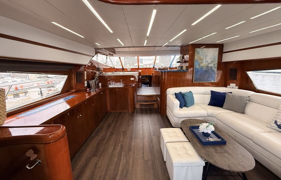 Immaculate 70ft Luxury Yacht With Captain, Marina Del Rey