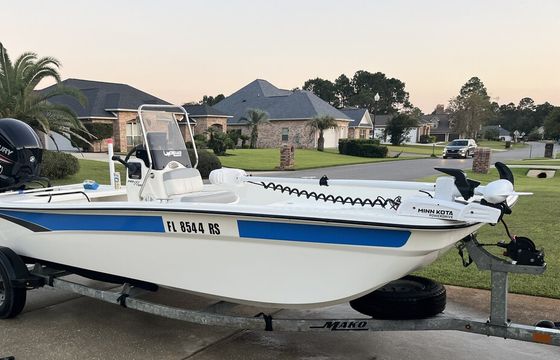Captain Your Own Flats Adventure | 17ft Mako Pro Skiff (75HP)
