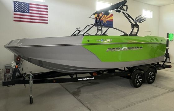 2022 Moomba Max– Wakeboard, Tube & Cruise Lake Pleasant with a Captain