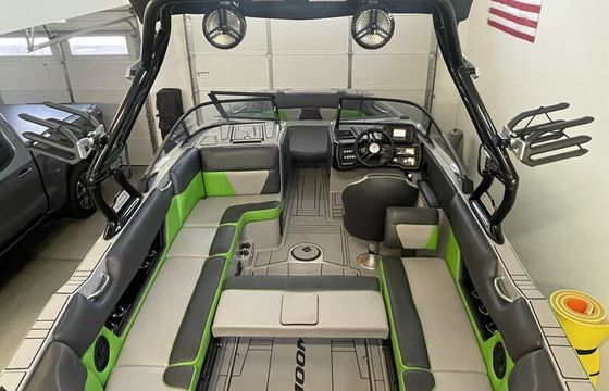 2022 Moomba Max– Wakeboard, Tube & Cruise Lake Pleasant with a Captain