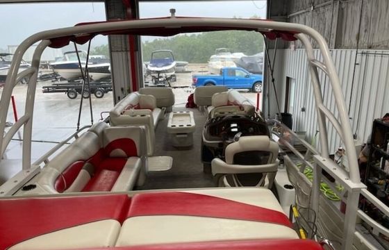 Jc 306 Flagship Tritoon - Red – Lake Austin