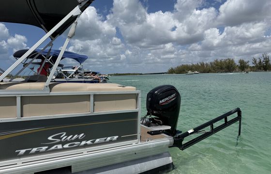 Naples Boat Rental - 20ft 9 passenger Pontoon | Keeywaydin Island