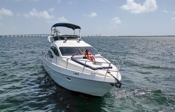 Awesome 45' Azimut Doubledeck