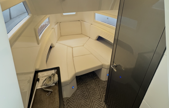 Schaefer V33 Luxury Charter | Island Hopping, Sandbars &amp; Sunset |