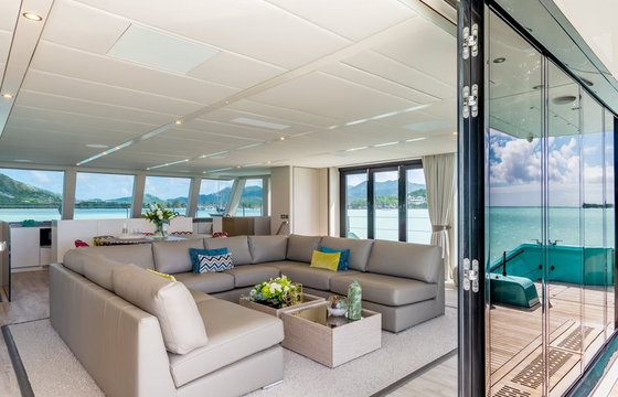 70ft Sunreef Power Catamaran | Blue
