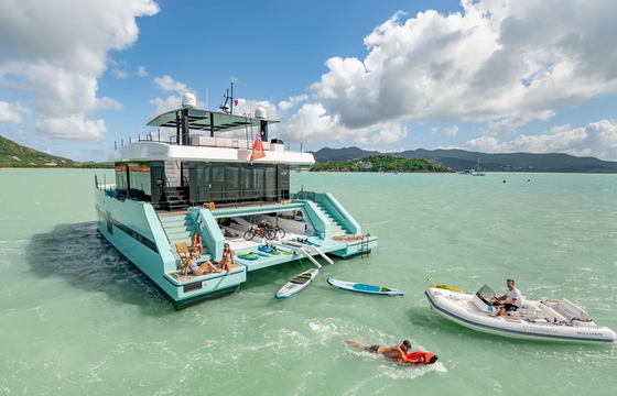 70ft Sunreef Power Catamaran | Blue