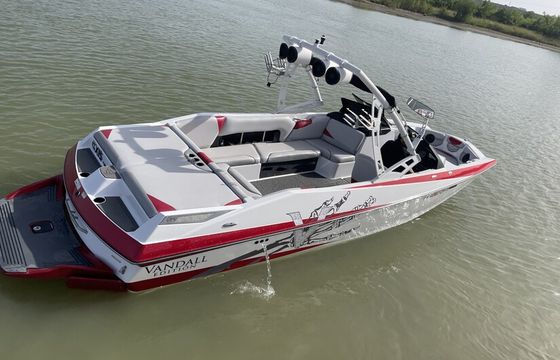 Austin's best Value surf experience!! Lake Travis