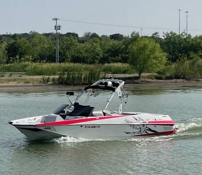 Austin's best Value surf experience!! Lake Travis